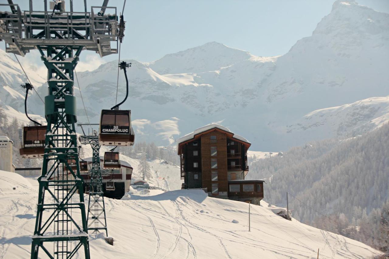 Maison Fosson Aparthotel Champoluc Eksteriør bilde